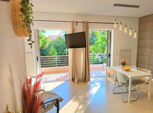 Vouliagmeni Top Floor Maisonette - 2 in Athens
