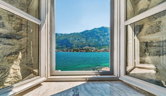Waterfront Apartment | Bay of Kotor | 3 Bedrooms