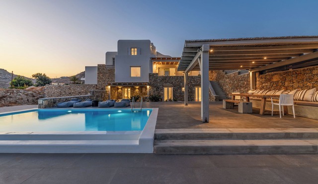 Waterfront Villa Angelika Pink Pelikan