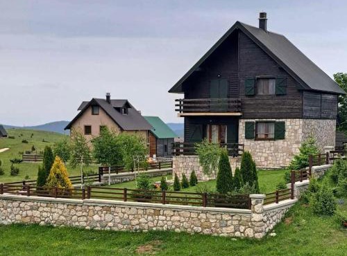 Wolf Chalet