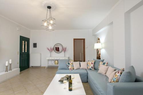Xenia's Apartments in Alepou