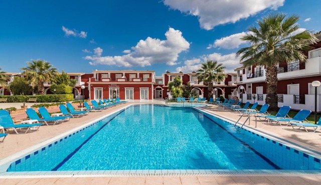 Yakinthos Hotel
