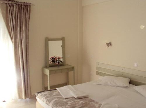 Yasemi Rooms in Vasiliki