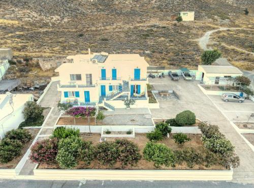 Zeus Apartments in Xerokampos