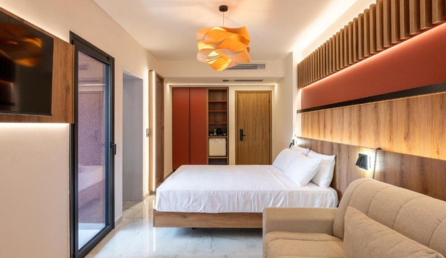 ZOI Girni - Seaside Hotel in Olympic Beach