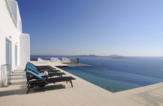 550 m² Villa ∙ 7 bedrooms ∙ 14 guests in Mikonos