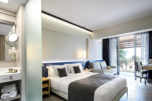 Blue Dolphin Hotel 