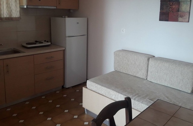 Drossia # 8 - One Bedroom Apartment, Sleeps 4 in East Mani