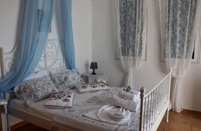 Perfect vacation in a beautiful holiday house with pool, garden, wifi | Rhodos in Rhodos