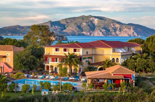 Porto Koukla Beach Hotel 