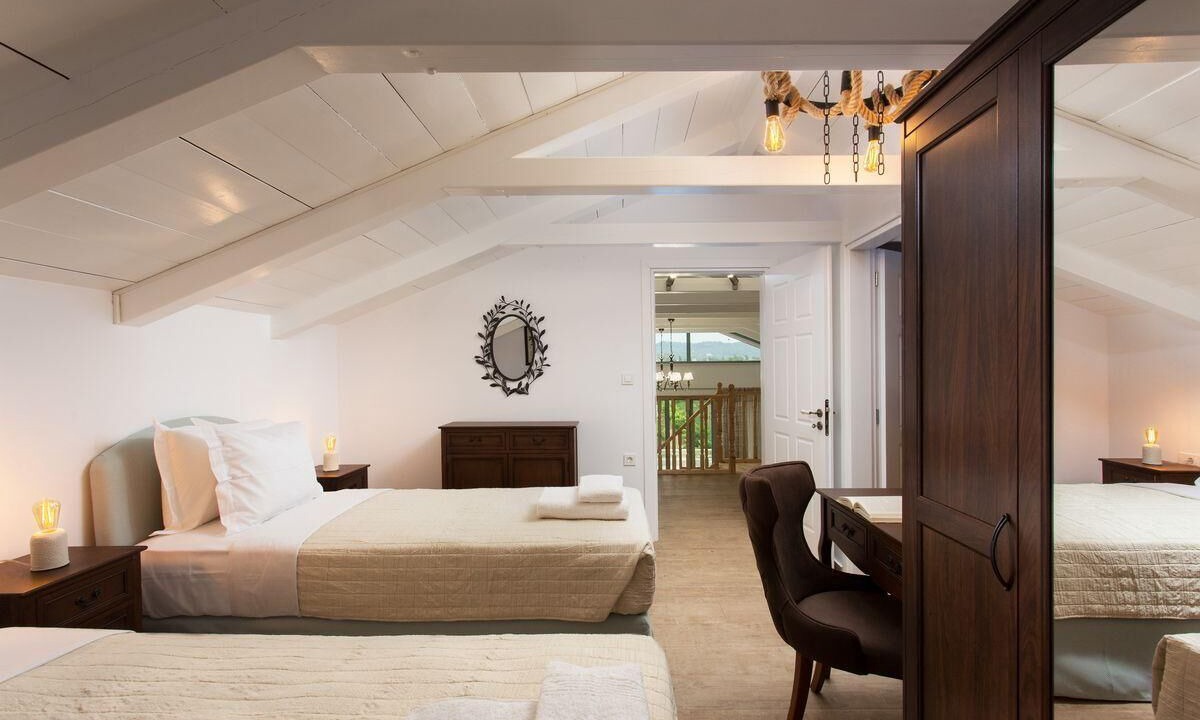 Agia Marina House | Aneli Luxury Villas, Villa Elissavet . 8 guests . 3 bedrooms
