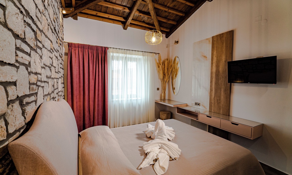 Agios Ioannis House | Lithoessa Luxury Apartments