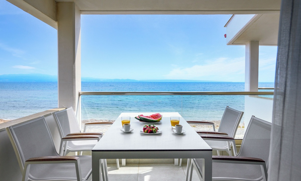 Nea Propontida House | Elpiniki Luxury Apartments