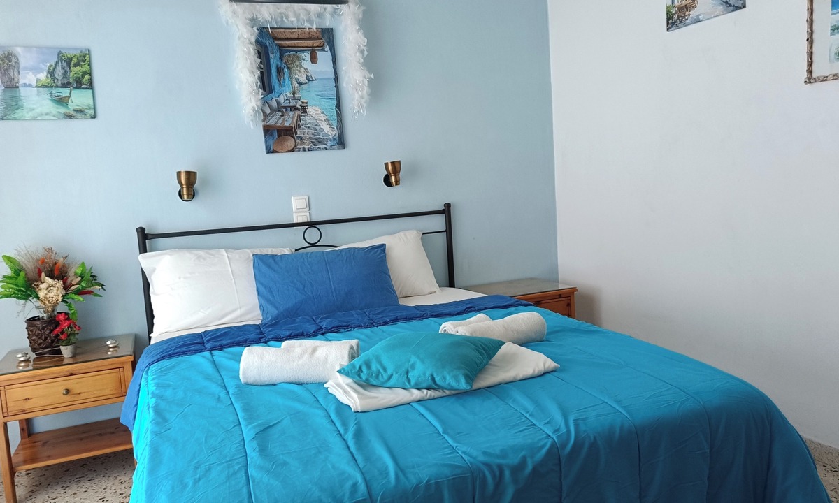 Agia Marina Hotel | Eri Studios