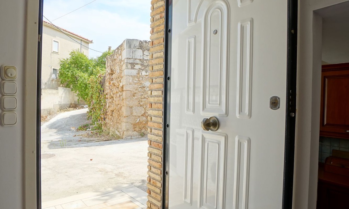 Galaxidi House | Seafarer's Suite