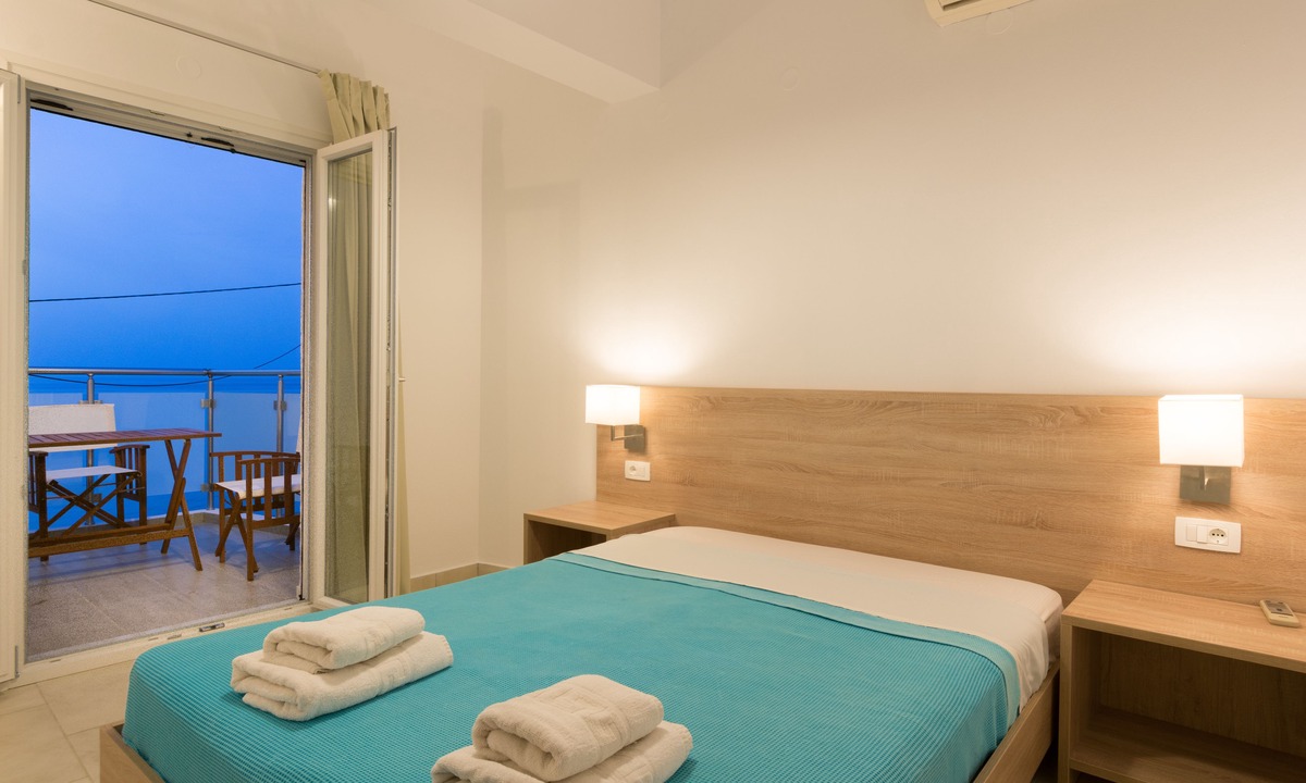 Milatos Beach Hotel | Socrates Seaside Apartments