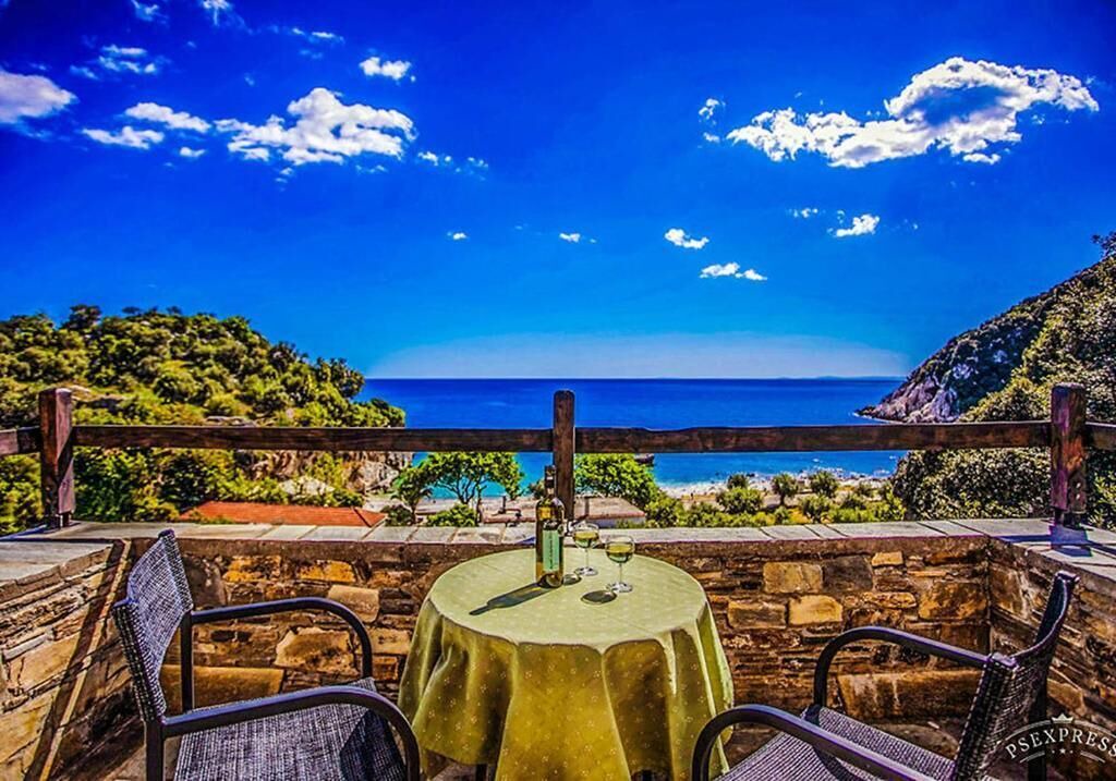 Papa Nero Apartment | Beachfront Pelion Getaway - Cozy Summer Oasis