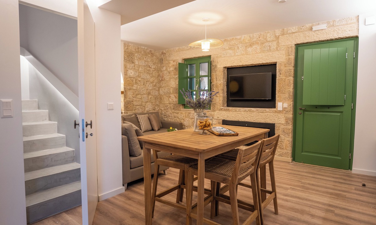 Kardamyli Hotel | Olvio Suites