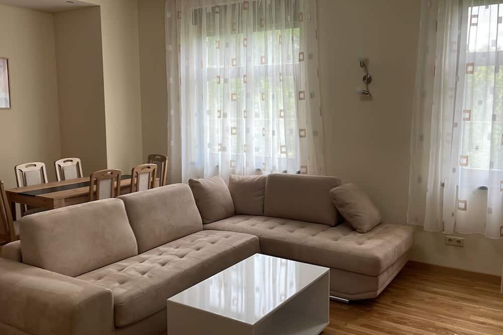 Meljine Apartment | Comfortable apartment with garden