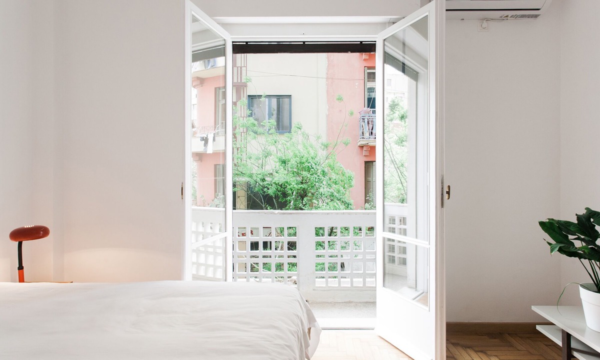 Omonia Apartment | Elegant 2 Bedroom 2 Bathroom Apartment in Athens Vibrant Centre! VL5