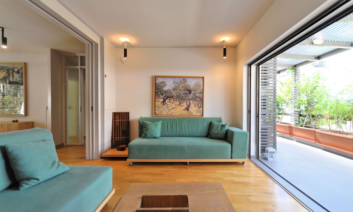 Athens City Centre Apartment | Hidesign Athens Tube Apt in Kolonaki, Design Furnishing, Garden Terrace