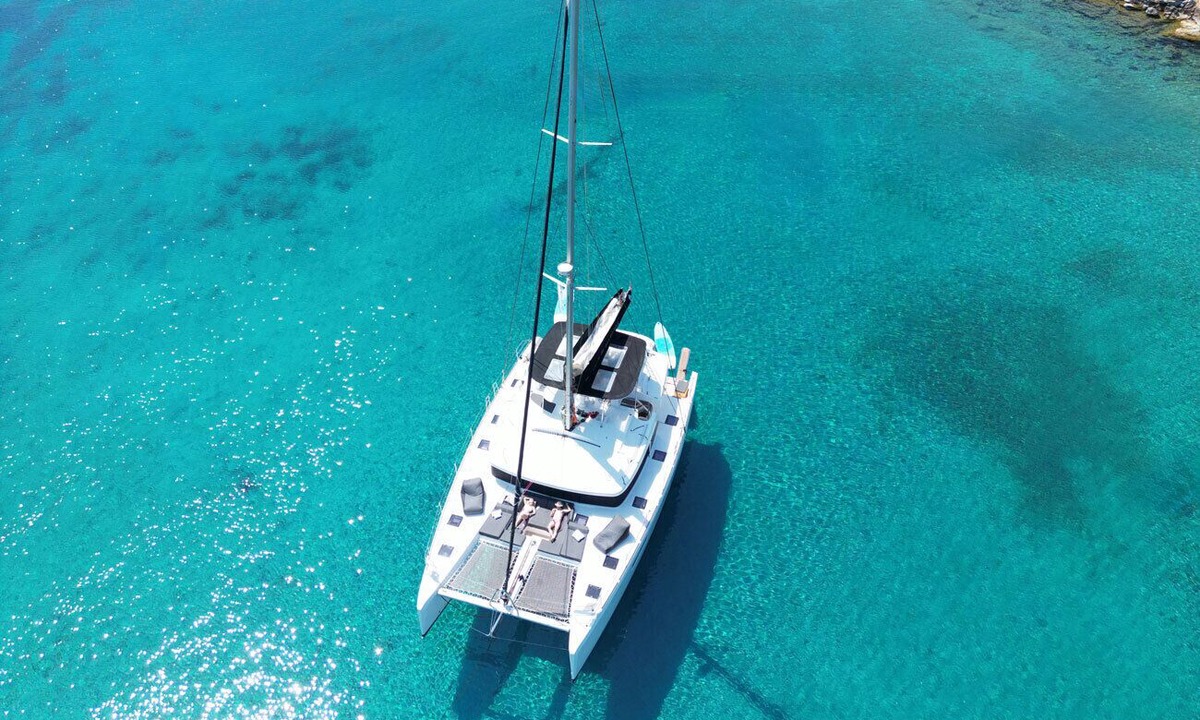 Alimos Boat Rental | Sun-Kissed Sailing Adventure in Islas Sarónicas