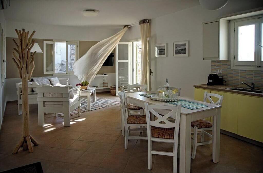 Naxos Cottage | Villa Zephyra – A Peaceful Cycladic Escape with Sea & Sunset Views