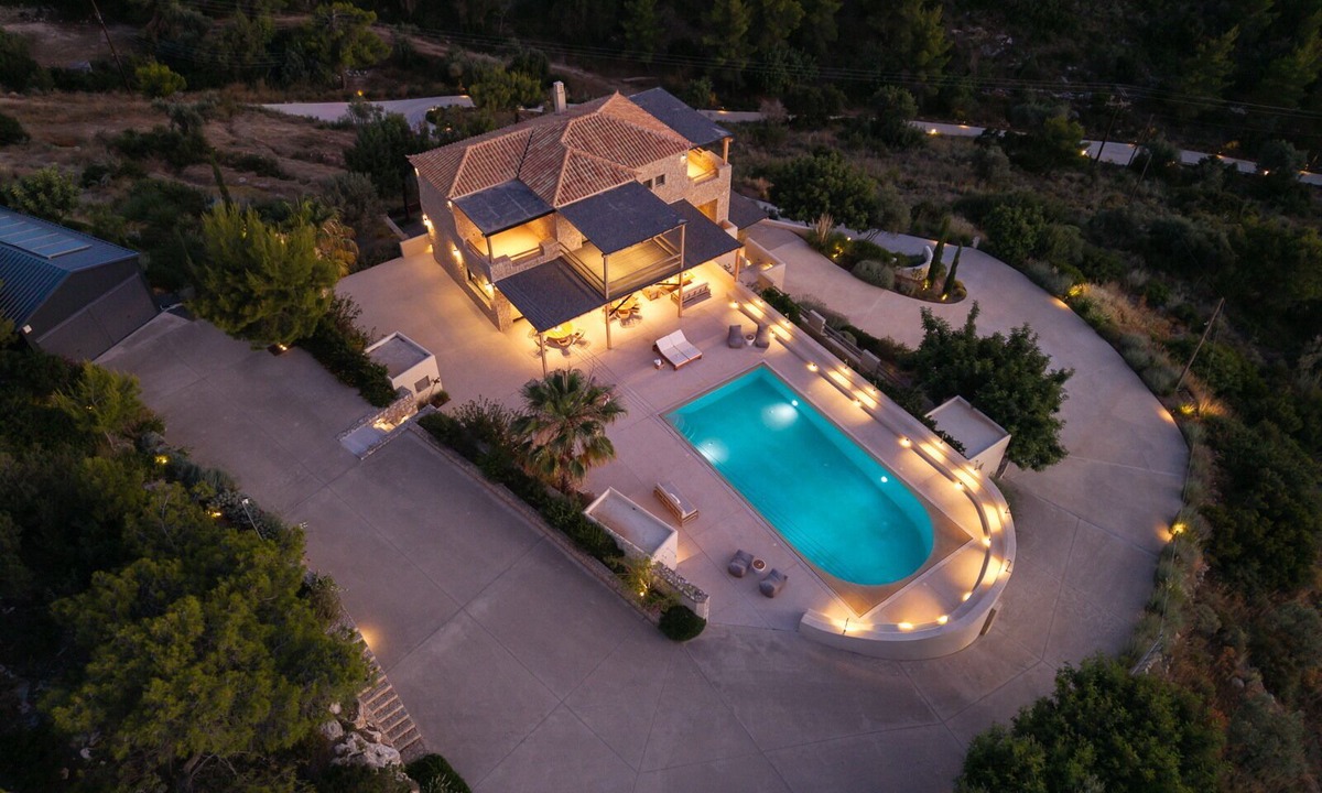 Kilada House | Villa Petal – 7 En-Suite Bedrooms, Private Pool & Sea Views
