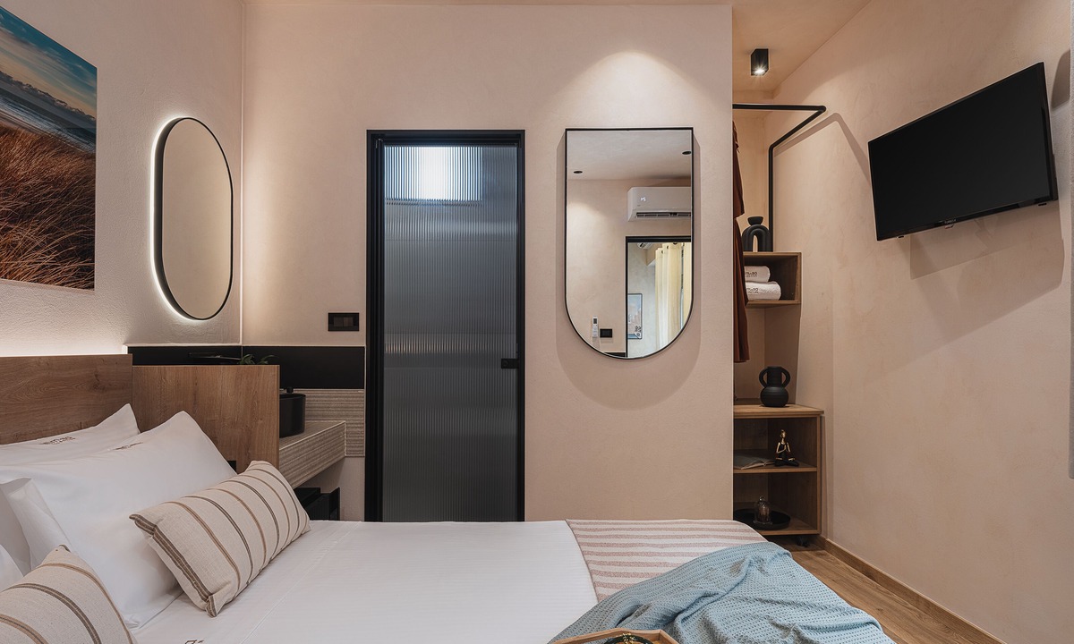 Chania Old City Apartment | Mimosa Minaret - Jacuzzi - Old Town Chania