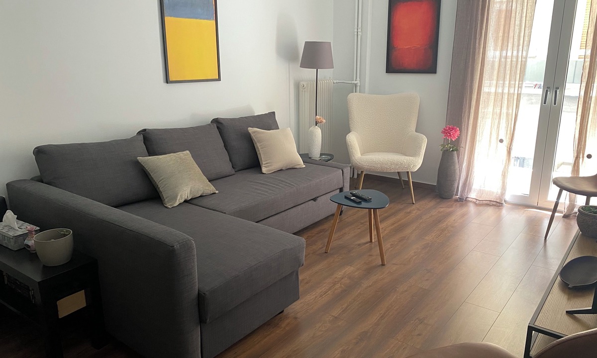 Ilisia Apartment | Cozy & Connected, Walk to Culture, Metro in Minutes