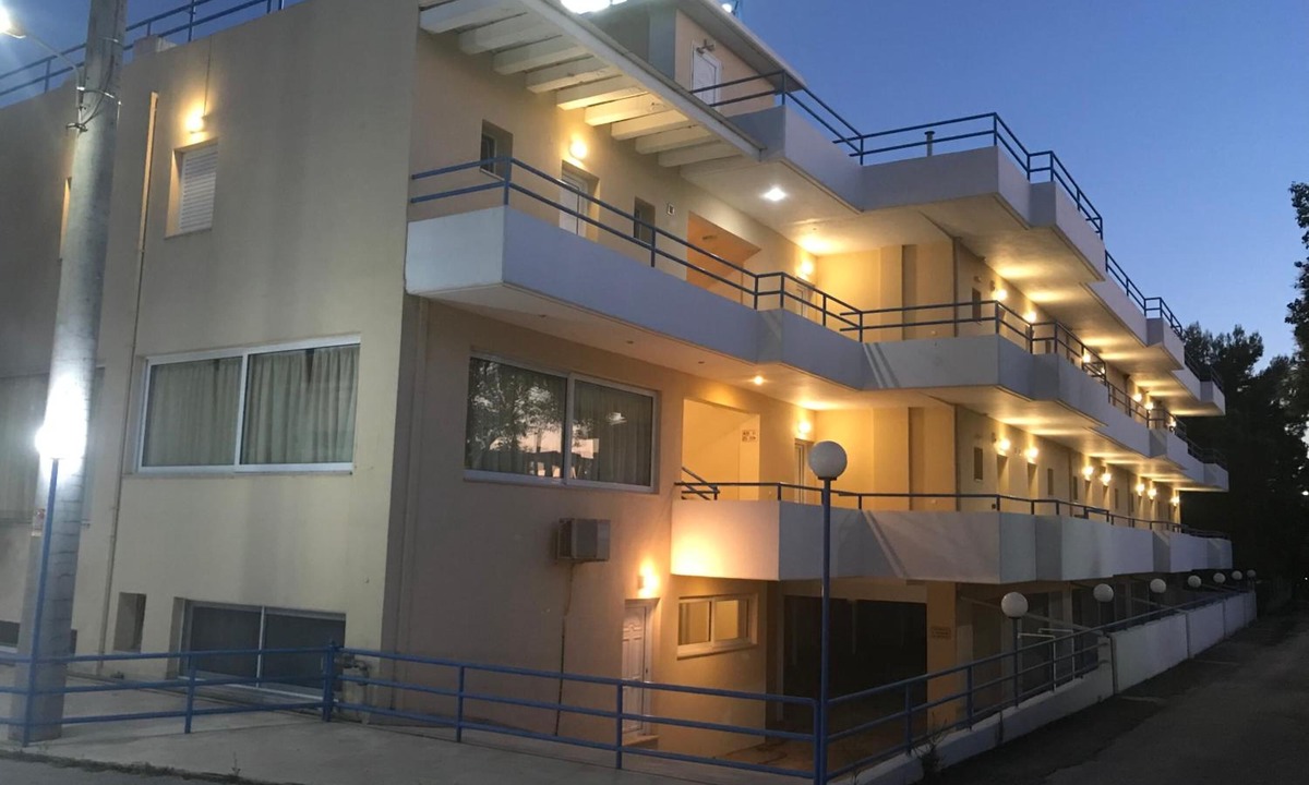 Mytikas Apartment | Adonis Hotel