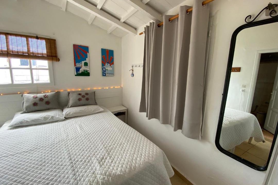 Loutraki Apartment | Boat House