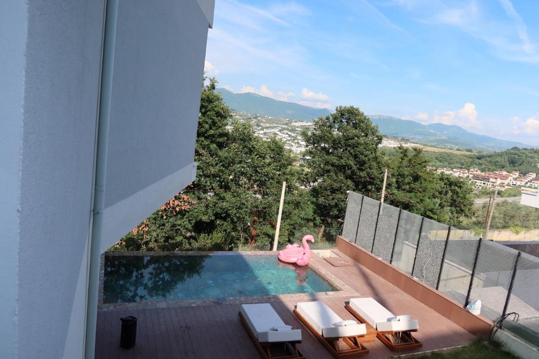 Mjull-Bathore Villa | Panorama Hill Villa Tirana - Private Pool & Views