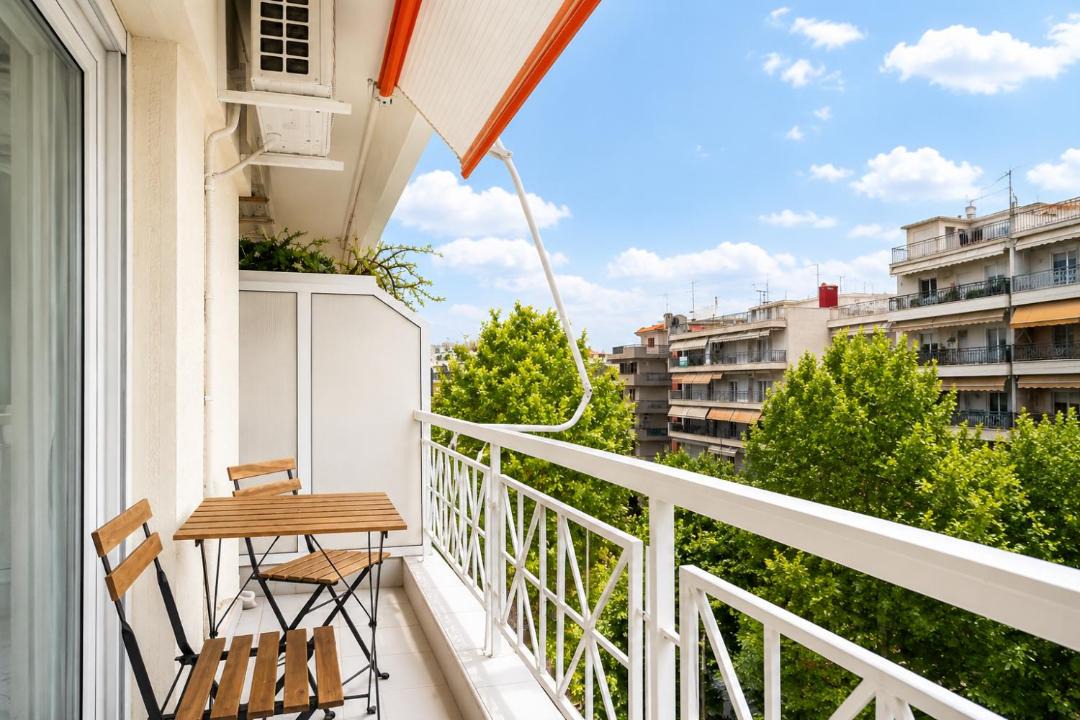 Kalamaria Apartment | Azure Orchid Kalamaria, Seaside Stay & Free Parking