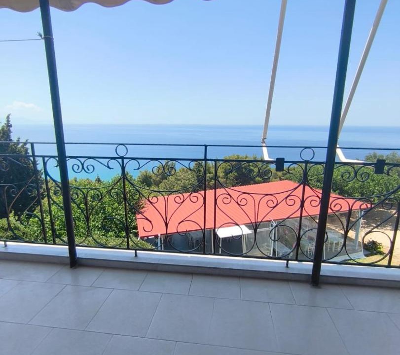Loutsa Hotel | Paradisos
