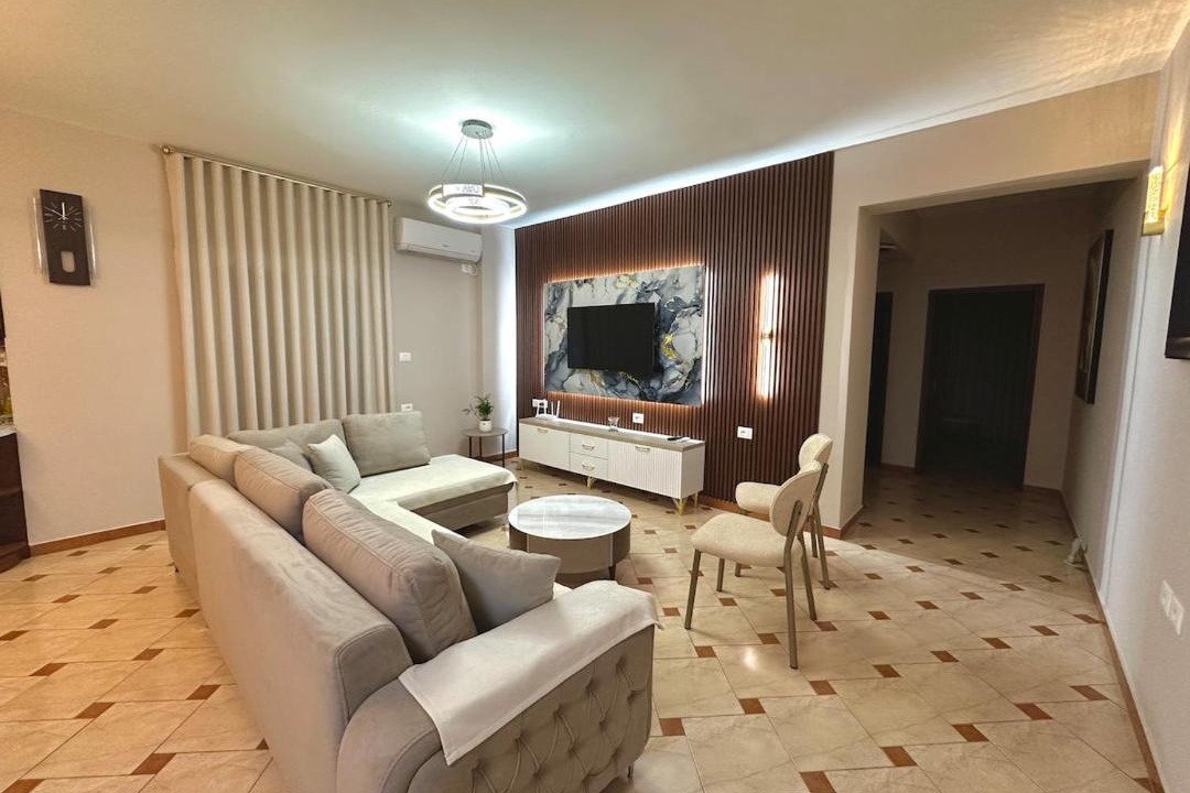 Gjirokaster Apartment | Castle Inn