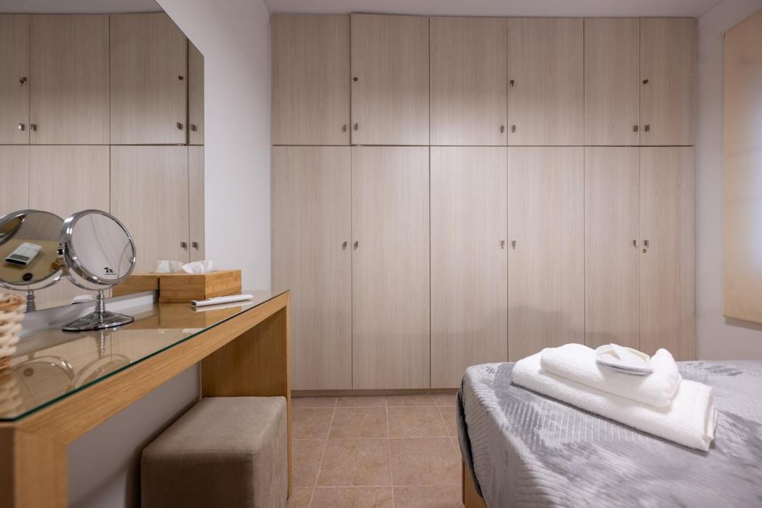 Pasalimani Apartment | Seaside Gem by Tzaneio