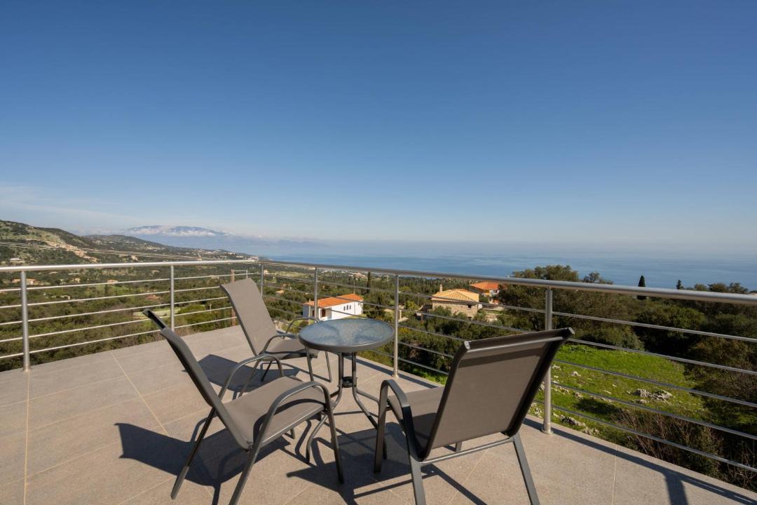 Skinaria Apartment | Royal Majestic Residences with Pool & Sea View, North Zakynthos
