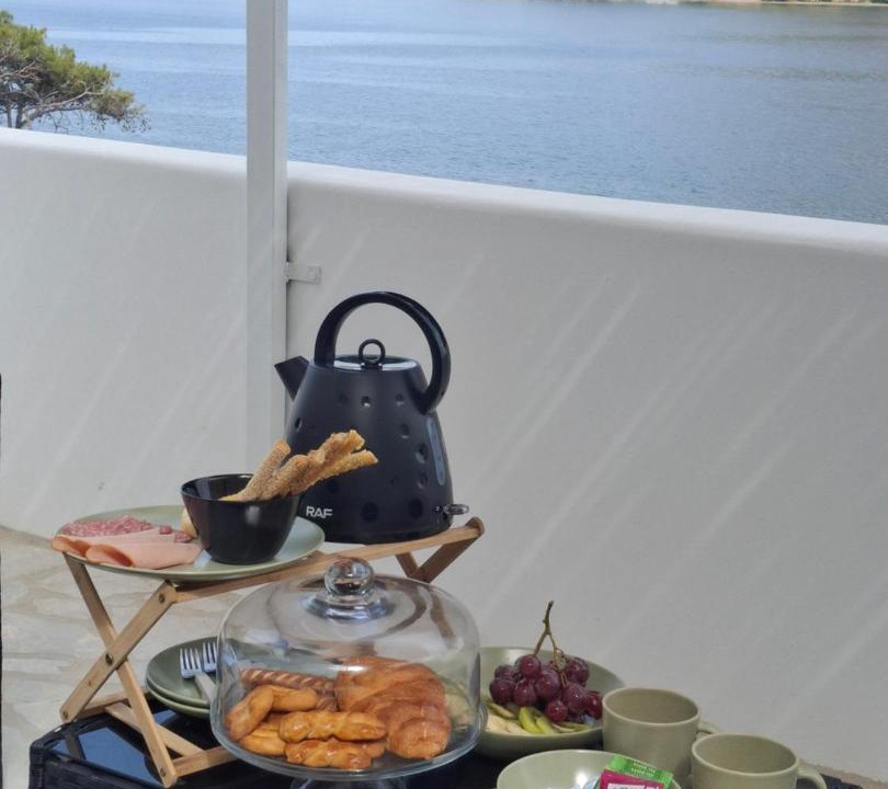 Mirties Apartment | Aegean Whisper