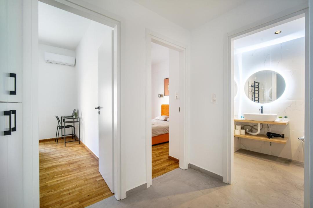 Platia Viktorias Apartment | Majestic Flat with Huge Terrace in the City Center