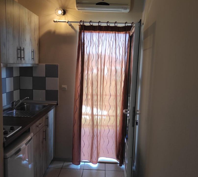 Chrisi Akti Apartment | Aiolos II