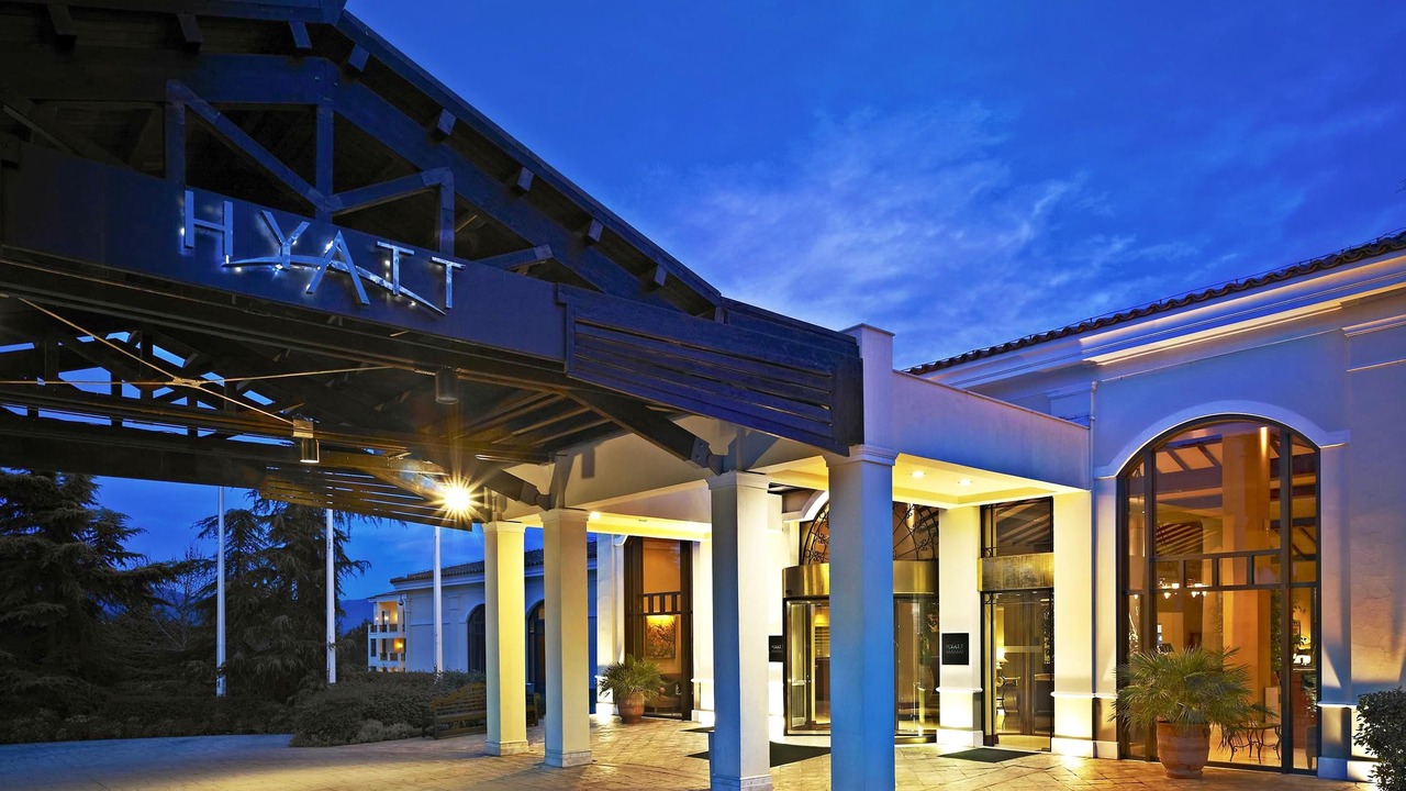 Photo of Buildings in Thermi
