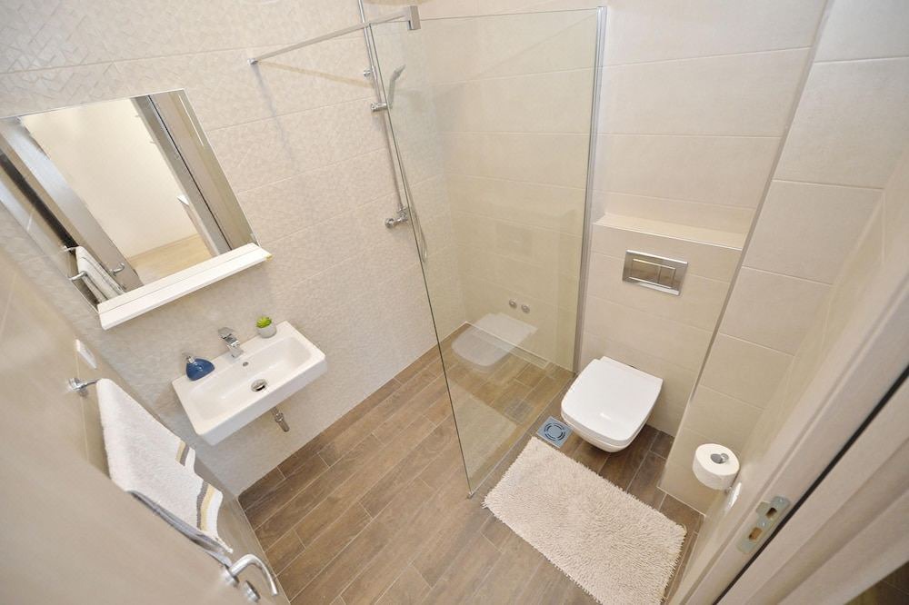 Photo of Bathroom in Orahovac