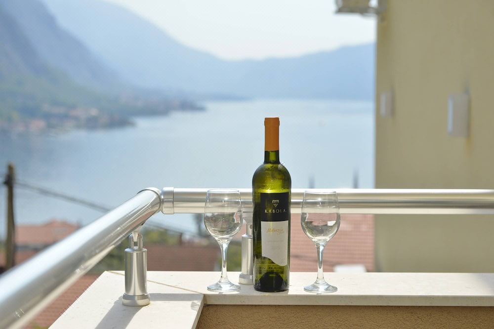 Photo of Patio Balcony in Orahovac