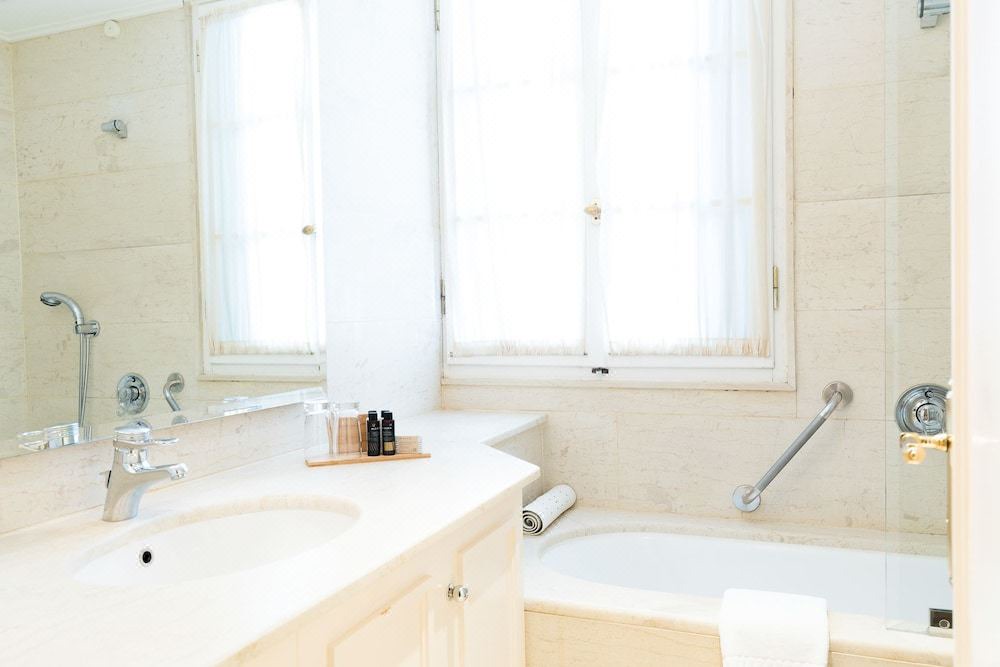 Photo of Bathroom in Kifisia