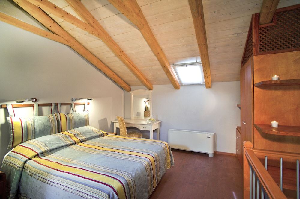Photo of Bedroom in Xirokampi