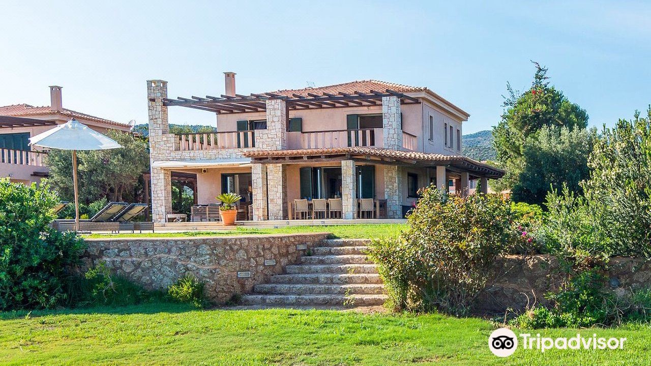 Photo of Buildings in Plepi