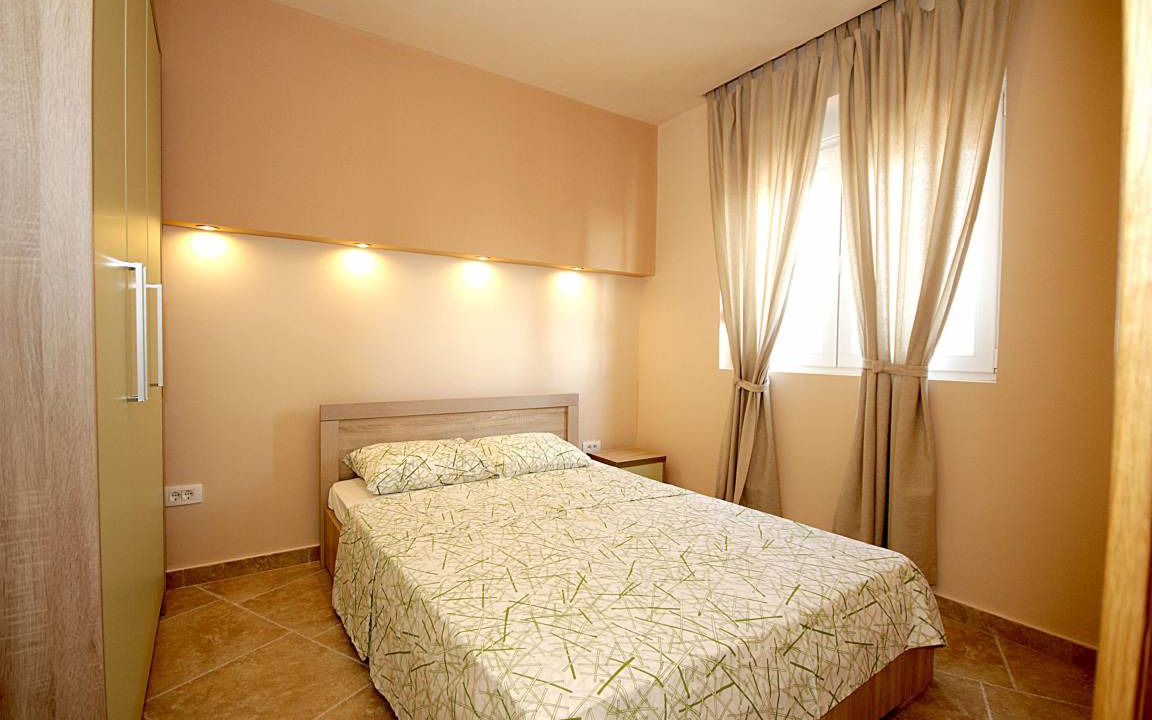 Photo of Bedroom in Sutomore