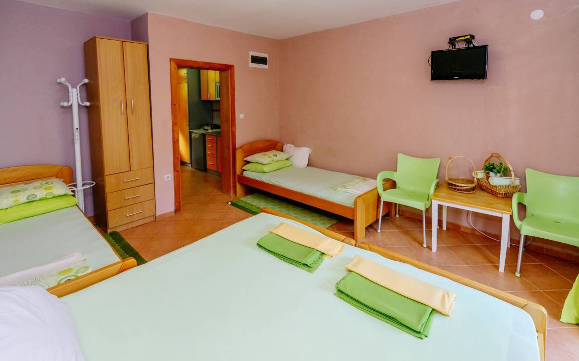 Photo of Bedroom in Sutomore