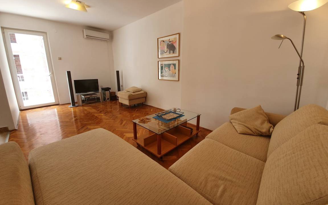 Photo of Livingroom in Maini